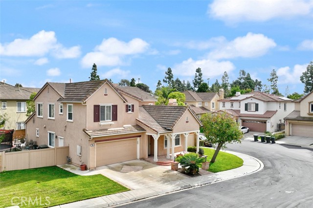 Detail Gallery Image 2 of 42 For 2704 Hibiscus, Costa Mesa,  CA 92626 - 5 Beds | 3 Baths