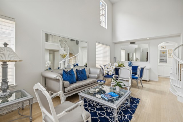 15 Renata, Newport Coast CA: https://media.crmls.org/medias/fcacfd62-f678-45fb-bc07-602c8cc9d52e.jpg
