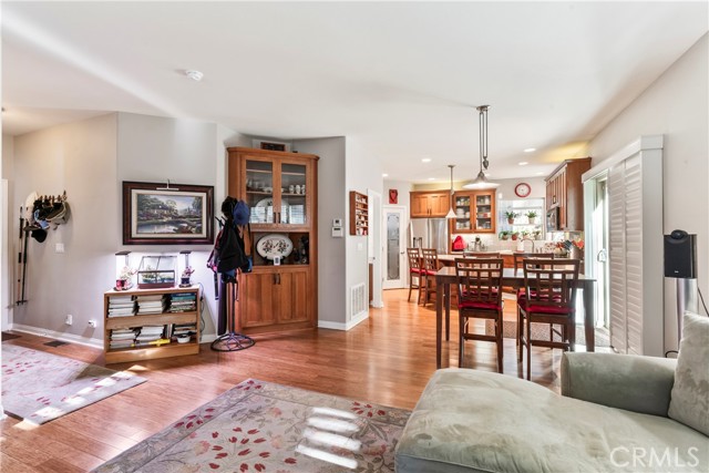 Detail Gallery Image 14 of 35 For 2313 Spring Oak, Running Springs,  CA 92382 - 3 Beds | 2/1 Baths