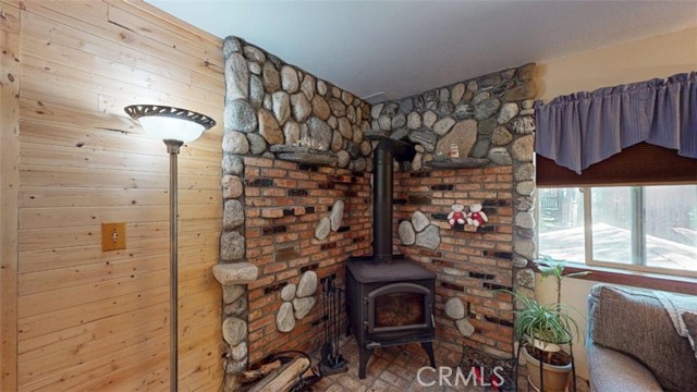 Detail Gallery Image 12 of 35 For 21645 Jobs Peak Rd, Cedarpines Park,  CA 92322 - 3 Beds | 2/1 Baths