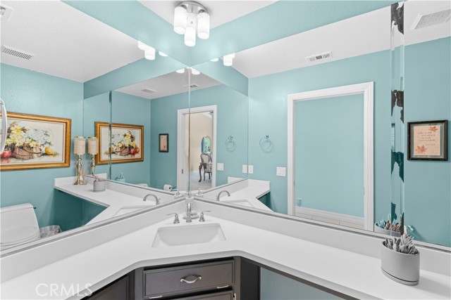 37321 Ironwood Drive, Yucaipa CA: https://media.crmls.org/medias/fcad797f-cde5-43b4-bdf2-510cf85d5fbb.jpg