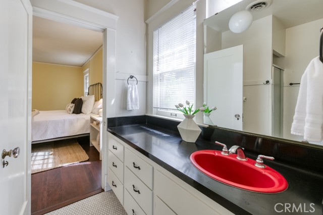 Detail Gallery Image 36 of 66 For 605 E Home Ave, Fresno,  CA 93728 - 5 Beds | 4/1 Baths