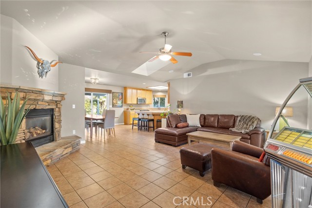 Detail Gallery Image 23 of 58 For 217 Zion Canyon Ct, Chico,  CA 95973 - 4 Beds | 3 Baths