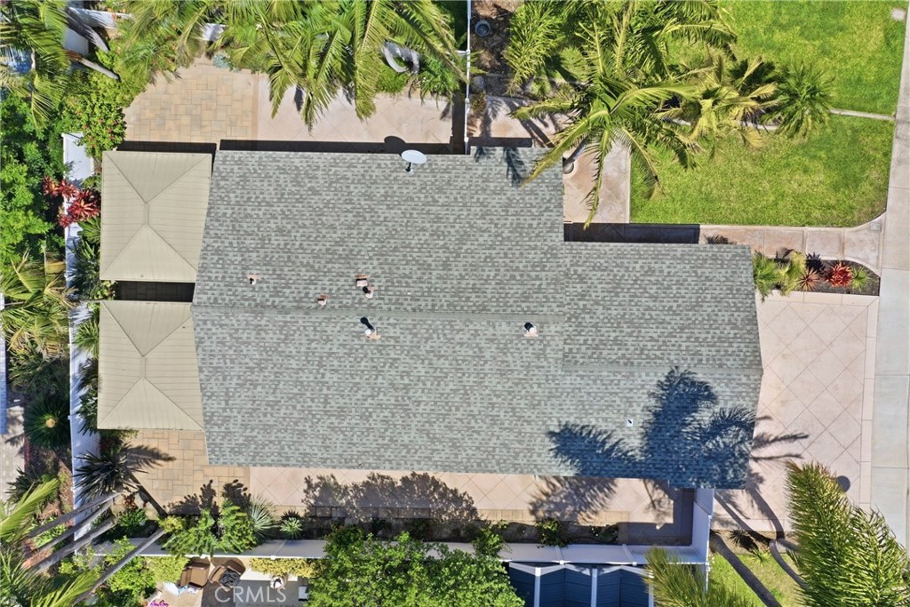 https://media.crmls.org/medias/fcae7e8c-46ed-4881-b3cd-e868b6abae79.jpg?preset=X-Large