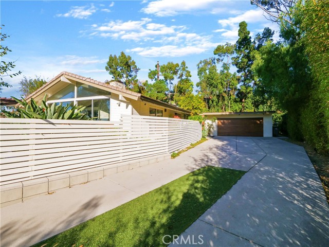 15 Dorado Place, Rolling Hills Estates, California 90274, 4 Bedrooms Bedrooms, ,2 BathroomsBathrooms,Residential,Sold,Dorado,SB22016341