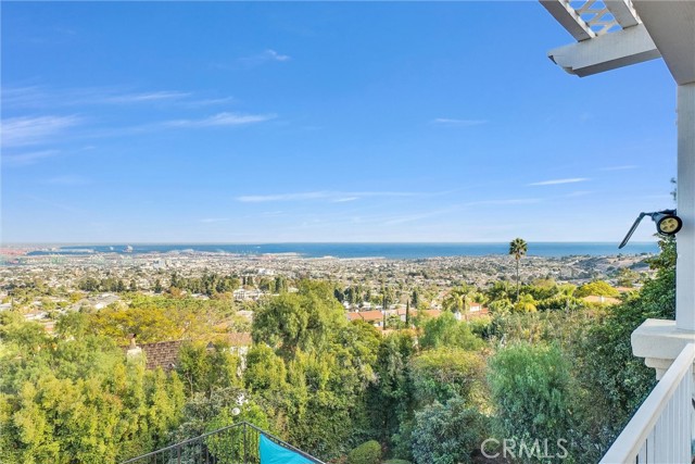 6309 Via Colinita, Rancho Palos Verdes CA: https://media.crmls.org/medias/fcaef0bb-9397-4416-8021-00cbb6d03ac5.jpg