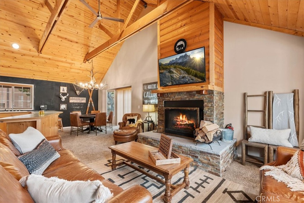 713 Los Angeles Avenue