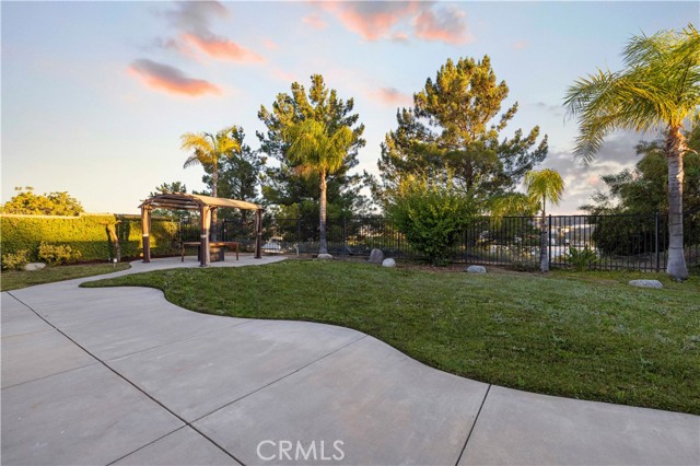 28238 Alton Way, Castaic CA: https://media.crmls.org/medias/fcaf78c5-faa8-4a18-b9fd-90f54d9d43b5.jpg