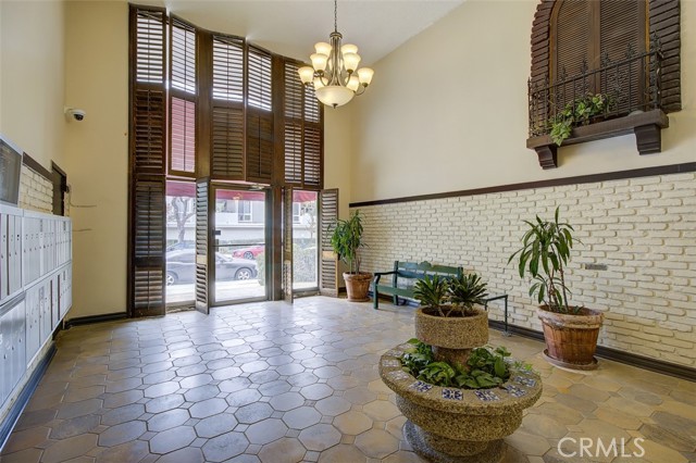 Detail Gallery Image 27 of 33 For 5454 Zelzah Ave #315,  Encino,  CA 91316 - 2 Beds | 2 Baths