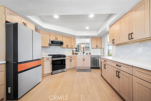 Detail Gallery Image 4 of 38 For 1425 E 2nd St #301,  Long Beach,  CA 90802 - 3 Beds | 2 Baths