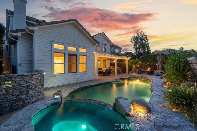 Detail Gallery Image 10 of 74 For 26858 Pine Hollow Ct, Valencia,  CA 91381 - 5 Beds | 4 Baths