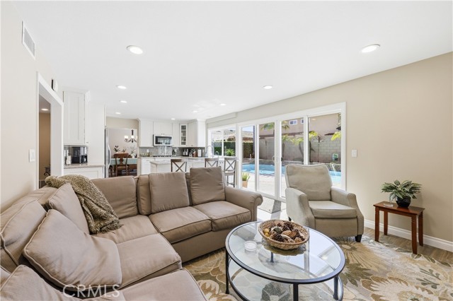 Detail Gallery Image 22 of 57 For 4208 Birchwood, Seal Beach,  CA 90740 - 4 Beds | 3 Baths