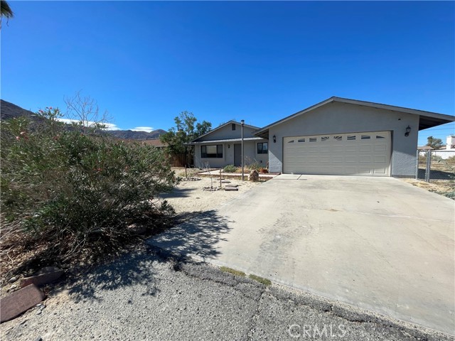 6836 Eucalyptus Avenue, Twentynine Palms, California 92277, 3 Bedrooms Bedrooms, ,2 BathroomsBathrooms,Residential,For Sale,6836 Eucalyptus Avenue,CRSW24198436