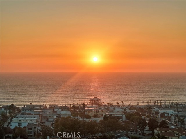 1000 Highview Ave, Manhattan Beach, California 90266, 5 Bedrooms Bedrooms, ,4 BathroomsBathrooms,Residential,For Sale,Highview Ave,SB25254287