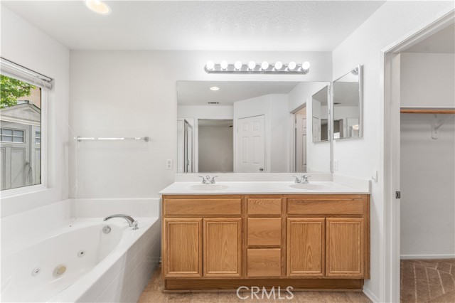 Detail Gallery Image 16 of 38 For 45334 Stadium, Lancaster,  CA 93535 - 4 Beds | 2 Baths