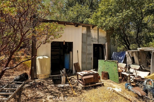 46467 Bissett Station Road, Oakhurst CA: https://media.crmls.org/medias/fcb29186-9672-42a4-a1d9-171cff43ded8.jpg