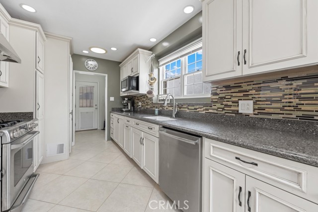 Detail Gallery Image 33 of 51 For 3429 Falcon Avenue, Long Beach,  CA 90807 - 3 Beds | 2/1 Baths