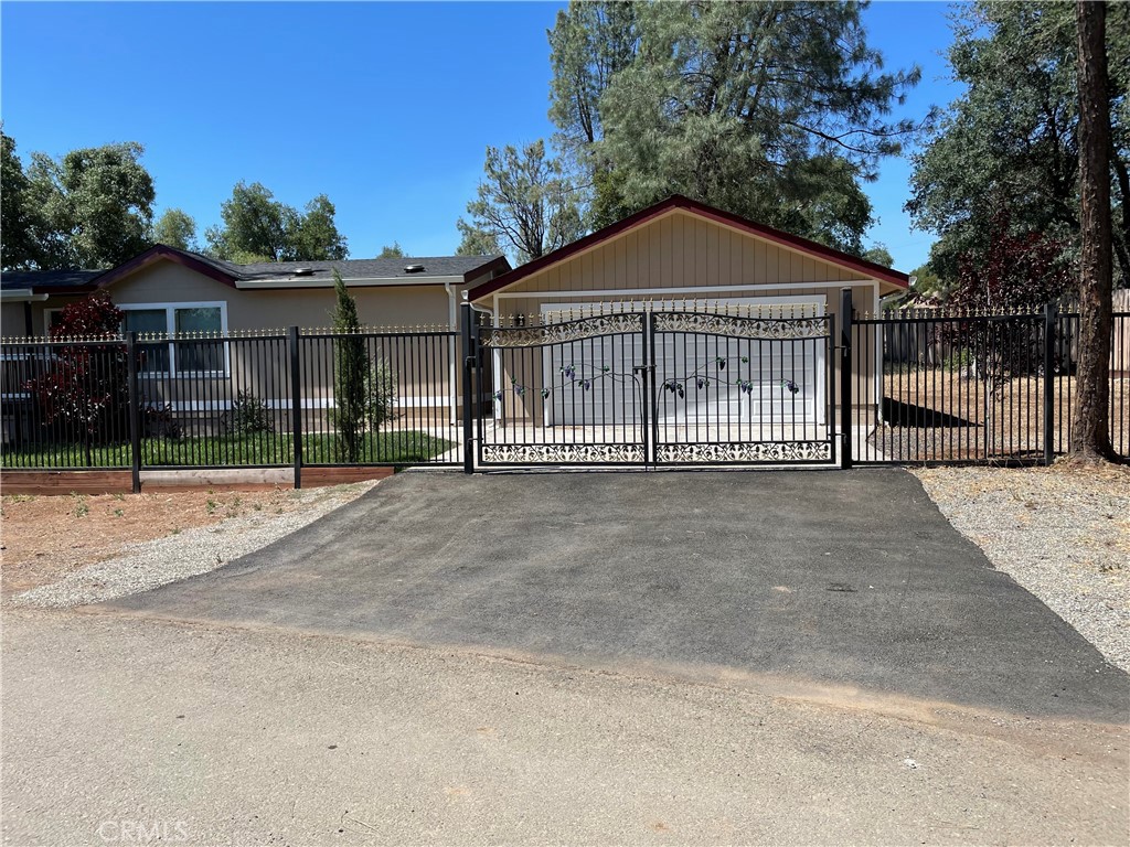 6181 Manzanita Avenue