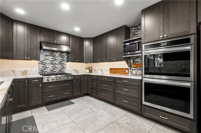 Detail Gallery Image 10 of 35 For 5842 Shasta Cir, La Palma,  CA 90623 - 5 Beds | 3/1 Baths