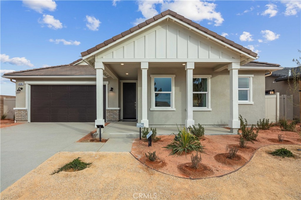 3324 Emerald Lane