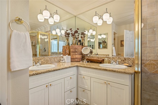 Detail Gallery Image 24 of 52 For 813 Brentwood, Lake Arrowhead,  CA 92352 - 4 Beds | 3/1 Baths