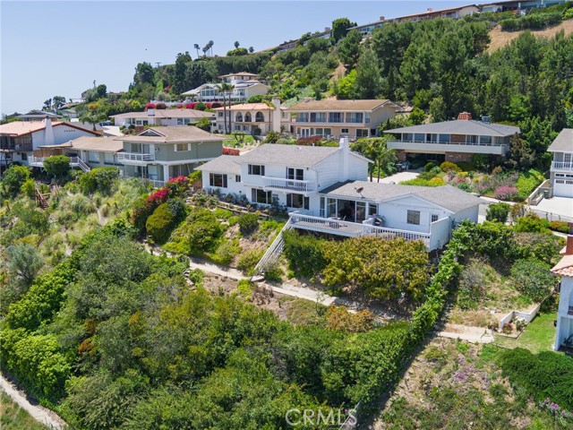 Detail Gallery Image 33 of 41 For 30040 Grandpoint Ln, Rancho Palos Verdes,  CA 90275 - 3 Beds | 3 Baths