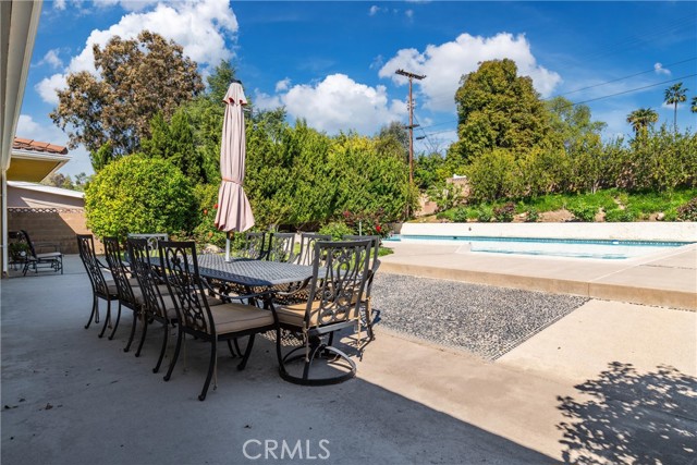 Detail Gallery Image 27 of 34 For 4432 Leydon Ave, Woodland Hills,  CA 91364 - 3 Beds | 2 Baths