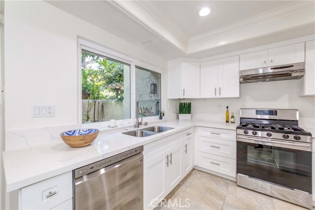 97 Aspen Way, Rolling Hills Estates, California 90274, 3 Bedrooms Bedrooms, ,2 BathroomsBathrooms,Residential,Sold,Aspen,SB21222569