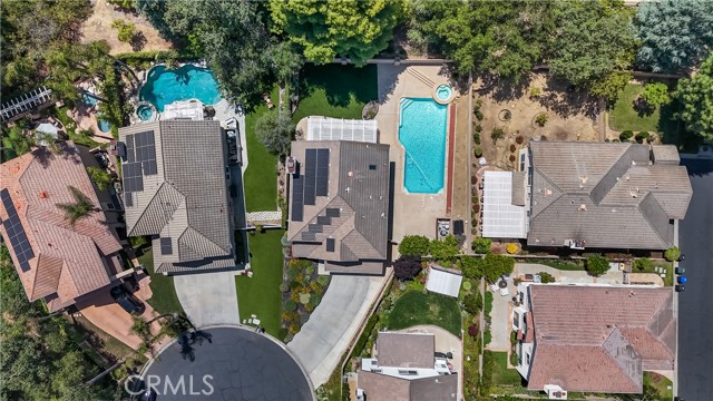 2517 Renata Court, Thousand Oaks CA: https://media.crmls.org/medias/fcb68889-0eed-4182-87ea-c11449db225b.jpg