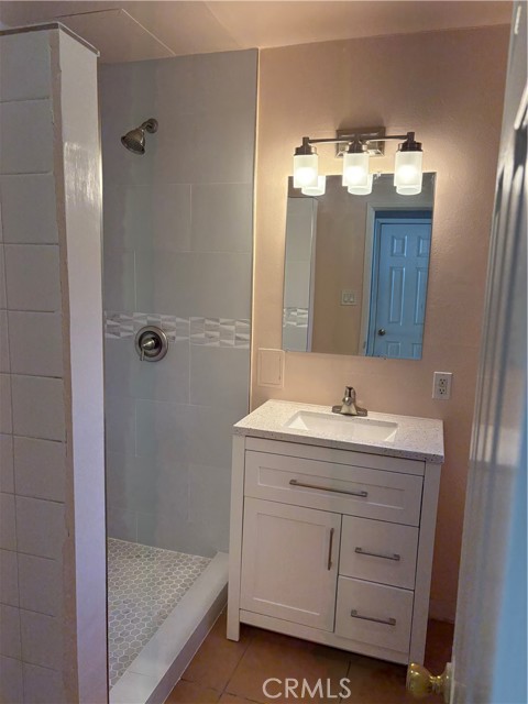 Detail Gallery Image 15 of 16 For 28 Paradise Valley North, Carson,  CA 90745 - 3 Beds | 2 Baths
