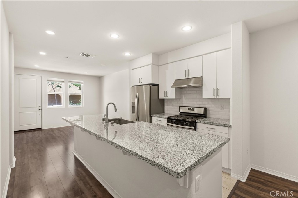 MLS #WS25230360 image #13