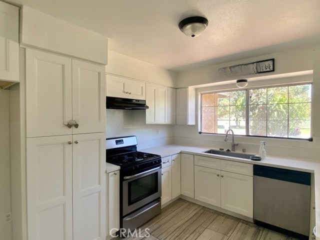 Detail Gallery Image 6 of 19 For 740 E Dollie St, Oxnard,  CA 93033 - 4 Beds | 2 Baths