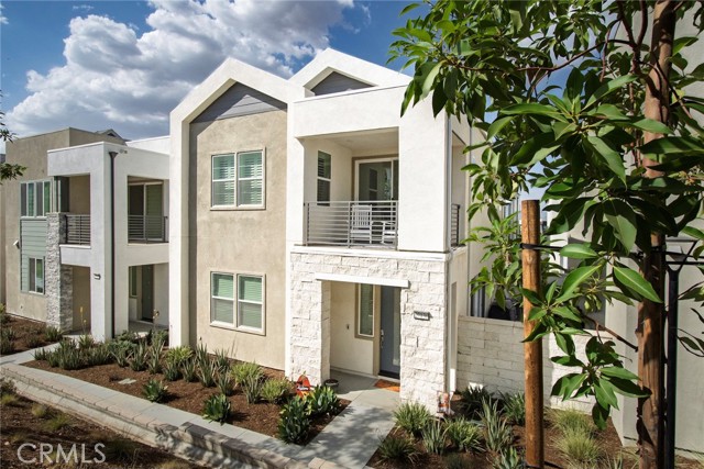 27136 Purple Sage Court, Valencia CA: https://media.crmls.org/medias/fcb8ddca-52fe-4634-85d7-6b9e64d7aad4.jpg
