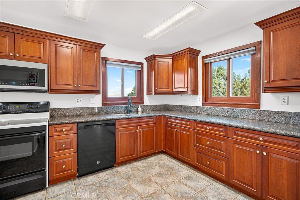 MLS #SW25241435 image #9