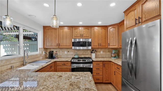 Detail Gallery Image 16 of 46 For 4304 Lincoln Plaza, Cypress,  CA 90630 - 2 Beds | 2/1 Baths