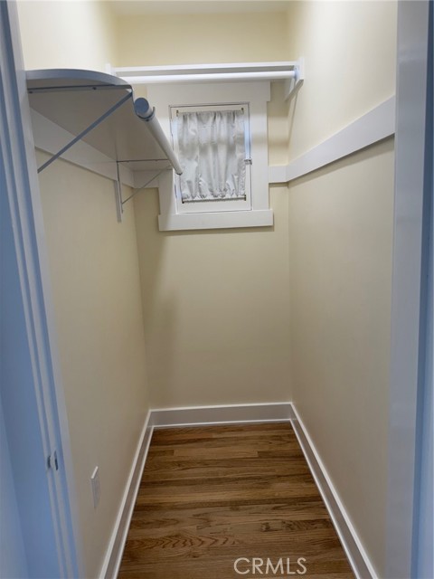 297 N Garfield Avenue, Pasadena CA: https://media.crmls.org/medias/fcbb0b10-c8ff-448c-ae54-ffa690cc8fb2.jpg