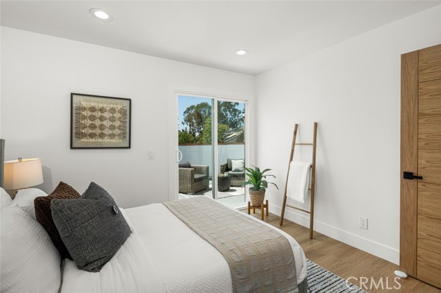 22627 Lakeside Lane, Lake Forest CA: https://media.crmls.org/medias/fcbbd5b2-38c3-4483-99cc-48d315121818.jpg