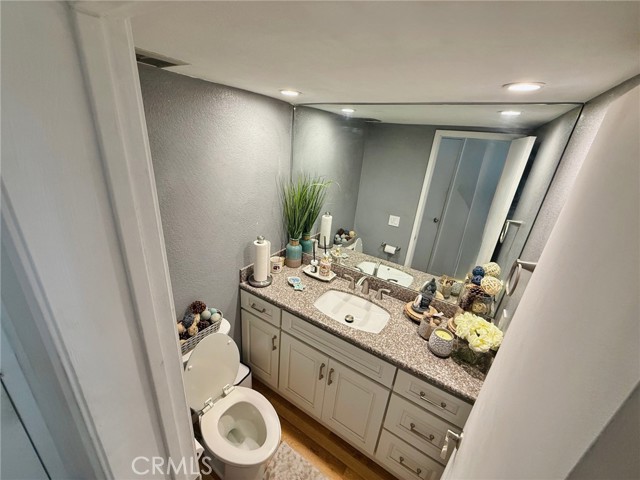 Detail Gallery Image 27 of 36 For 10068 Larwin Ave #2,  Chatsworth,  CA 91311 - 4 Beds | 3 Baths