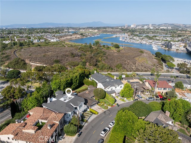Detail Gallery Image 51 of 60 For 212 Kings Pl, Newport Beach,  CA 92663 - 4 Beds | 3/2 Baths
