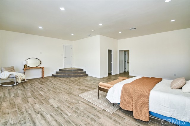 512 S Barranca Street, West Covina CA: https://media.crmls.org/medias/fcbcb9e8-9854-4385-8892-00bfeca9e3d4.jpg