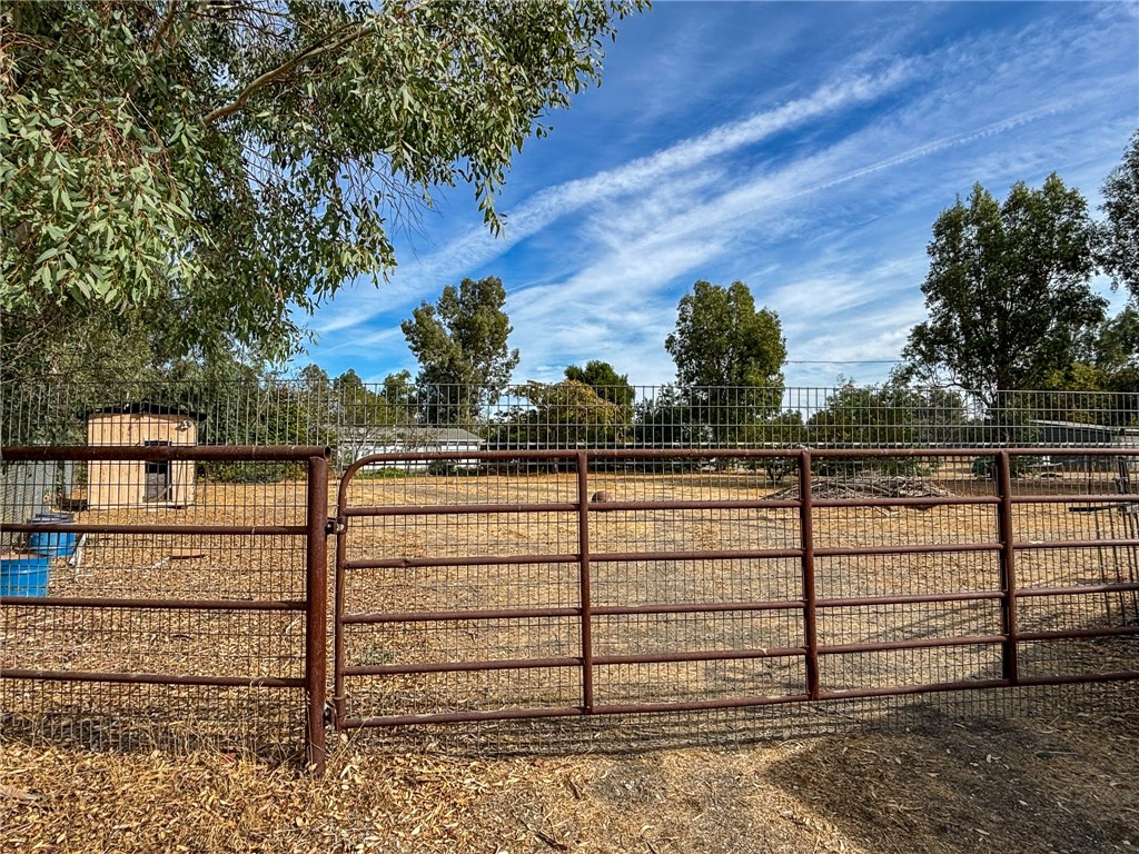 Detail Gallery Image 4 of 38 For 6718 County Road 20, Orland,  CA 95963 - 3 Beds | 3 Baths