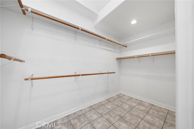 16685 S Pacific Avenue, Sunset Beach CA: https://media.crmls.org/medias/fcbea4b4-917b-439a-b836-0db2520acce1.jpg