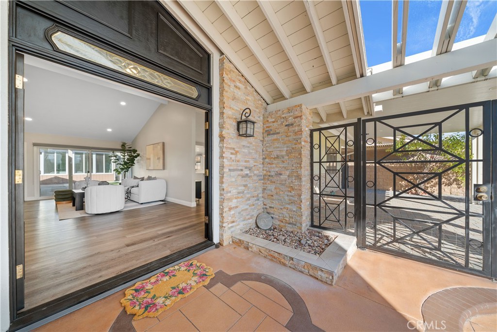 MLS #WS25246794 image #2