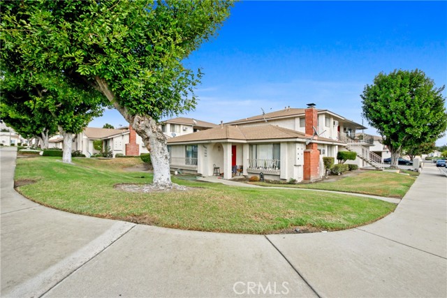 Detail Gallery Image 1 of 19 For 8664 Calle Del Prado, Rancho Cucamonga,  CA 91730 - 2 Beds | 2 Baths