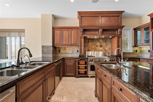 27 Pacific Mist, Newport Coast CA: https://media.crmls.org/medias/fcc0e3d1-0f62-43cd-b605-8a089c5511bf.jpg