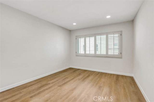 4915 Tyrone, 325 photo 36