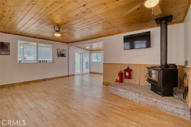 Detail Gallery Image 28 of 52 For 6252 Conifer Dr, Wrightwood,  CA 92397 - 4 Beds | 2/1 Baths