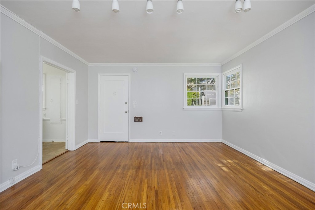 MLS #SB25271785 image #8