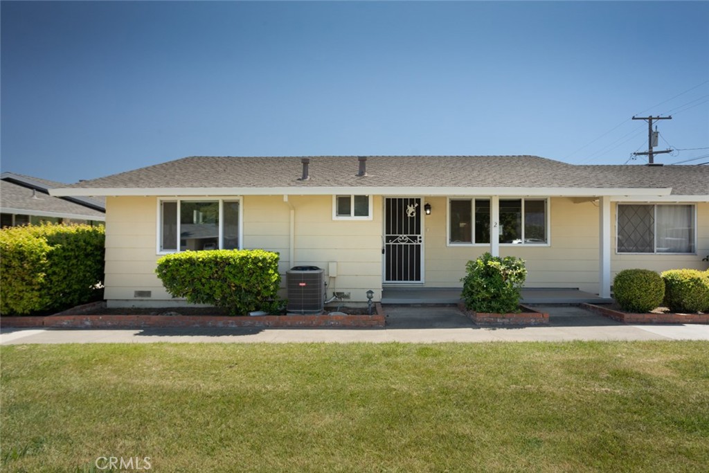 102 E 18th Street #2