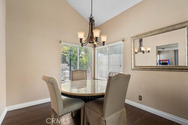 Detail Gallery Image 7 of 46 For 10197 via Apolina, Moreno Valley,  CA 92557 - 4 Beds | 2/1 Baths